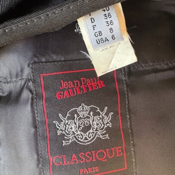 Designer Dress Suit - Picture 5 of 7